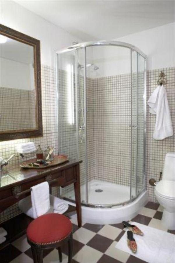 Apvalaus Stalo Klubas Gastro & Spa Hotel Trakai Ngoại thất bức ảnh