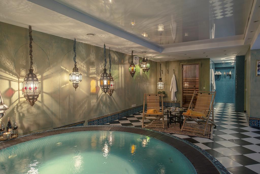 Apvalaus Stalo Klubas Gastro & Spa Hotel Trakai Ngoại thất bức ảnh
